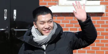 Bikin Fans Khawatir, Lee Seung Gi Punya Bakat Jadi Botak?
