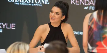 Bikin Heboh Fans, Kendall Jenner Umbar Area Intim di Instagram