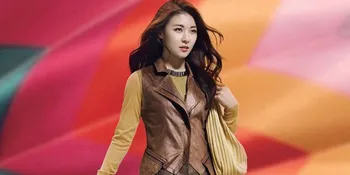 Bikin Mata Tak Berkedip, Bandara Jadi Ajang Fashion Show Pribadi