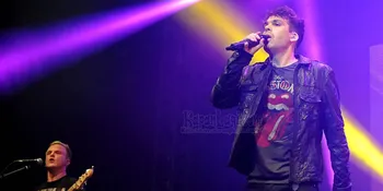 Bikin Merinding, Arkarna Nyanyi 'Gebyar Gebyar' di Konser 3 Jari