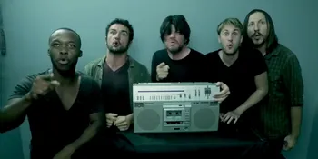 Bikin Ngakak, Parodi 'Animals' Milik Maroon 5 Ini Kacau!