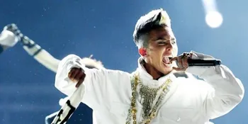 Billboard Bandingkan Konser G-Dragon Dengan Michael Jackson