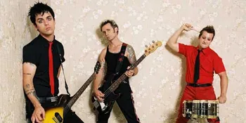 Billie Joe Sakit, Green Day Batalkan Konser di Italia