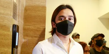 Billy Syahputra Didatangi Olga Syahputra dan Tanpa Bicara, Dipeluk Hingga Dicium Bikin Kangen
