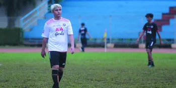 Billy Syaputra Lebih Pentingkan Olahraga Pasca Dirumorkan Putus Dengan Hilda Vitria
