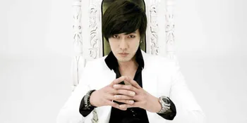 Bintang Korea So Ji Sub Segera Rilis Album