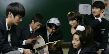 Bintang 'Reply 1997' Rayakan Reuni Dengan Berfoto Bersama