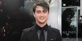 Bintangi Film Horor, Daniel Radcliffe Panjangkan Rambut