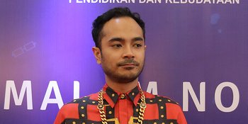 Bintangi Film 'SEPERTI DENDAM', Marthino Lio Akui Terbawa Karakter Sampai Alat Vitalnya Tak 'Berdiri'
