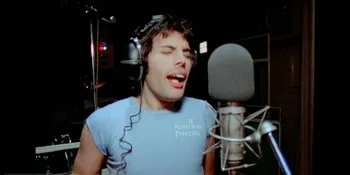 Biopik Freddie Mercury Ditinggal Sang Sutradara