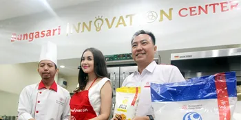 Bisnis Kue, Rianti Cartwright Berani Berinovasi