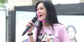 BJ Habibie Meninggal, Iis Dahlia Kenang Pernah Nyanyi Bareng dengan Santai