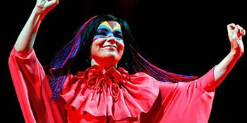 Bjork Sukses Jalani Operasi Pita Suara