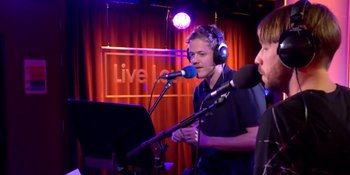 'Blank Space' Versi Imagine Dragons Bikin Kepala Bergerak Sendiri