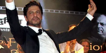 Bocorkan Rahasia Ini, Shahrukh Khan Akui Siap Ditampar Sang Ibu