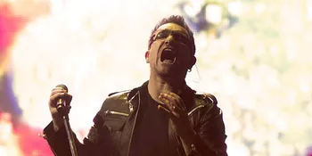 Bono Bawakan Lagu 'Get Lucky' Daft Punk