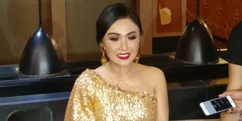 Boots yang Dipakai Ikutan Viral, Yuni Shara: Itu Sepatu Khusus Hujan Atau Banjir