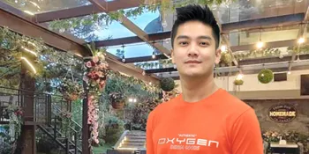 Boy William Tampil Lebih Percaya Diri saat Kenakan Kaus Anti Bakteri