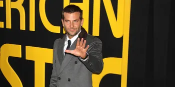 Bradley Cooper - Suki Waterhouse Menikah Tahun Ini?