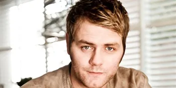 Brian McFadden Ingatkan Justin Bieber