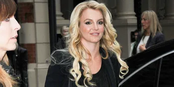 Britney Spears Berambut Merah, Keren Nggak?