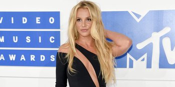 Britney Spears Ingin Kembali Tampil di Acara Super Bowl!