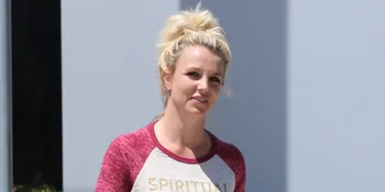 Britney Spears Tantang Katy Perry Untuk Ketawa Seperti Ini