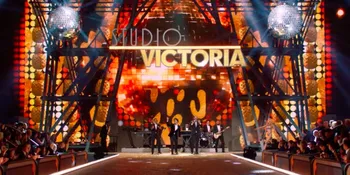 Bruno Mars Tampil Classy di Victoria Secret 2016 Fashion Show
