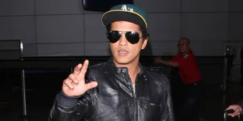 Bruno Mars Terpilih Sebagai Artist of the Year versi Billboard!