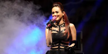 Buat Video 'Trauma', Mulan Jameela Terinspirasi Madonna