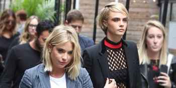 Bugil Bersama dalam Bathtub, Cara Delevingne Pamer Foto Ciuman Mesra dengan Ashley Benson