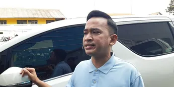 Buka Bisnis di Malaysia, Ruben Onsu Sekeluarga Dikerumuni Penggemar Sampai Bikin Macet