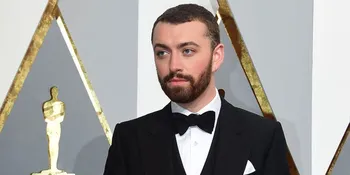 Bukan Adam Lambert, Sam Smith Pacari Model Ganteng Ini?