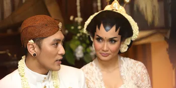 Bulan Puasa, Demian dan Sara Tetap Mesra di Malam Hari