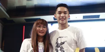 'Bulutangkis Peduli Palu Donggala', Raket Jonathan Christie Dibeli 200 Juta