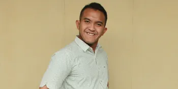 Caisar Aditya Cemburu, Kimberly Ryder Cium Kemal Pahlevi?