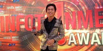 Cakra Khan Menangi SCTV Musik Awards 2013