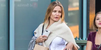 Cameron Diaz Akhirnya Pamer Cincin di Jari Manis, Tapi...
