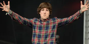 'Can You Smell My Fart', Parodi Lucu Lagu Bring Me The Horizon