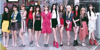 Cantik Bagaikan Bidadari, IZ*ONE Tampil Memikat dalam Teaser BLOOM*IZ