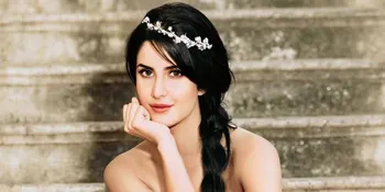 Cantik Bergaun Pengantin, Katrina Kaif Sudah Nikah?