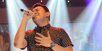 Cara Tulus Lawan Rasa Gugup Saat Akan Manggung