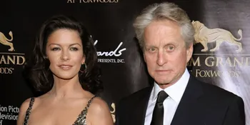Cerai, Catherine Zeta Jones Jadi Perokok Berat