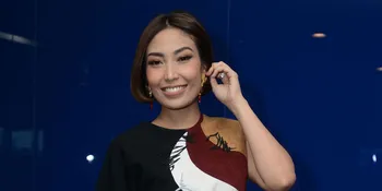 Cerita Ayu Dewi Quality Time Bareng Keluarga di Bali