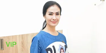 Cerita Iis Dahlia Soal Gangguan Dari Bulu Yang Tumbuh di Badannya