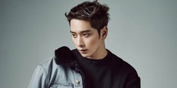 Chansung Jadi Member Terakhir 2PM yang Resmi Menjalani Wajib Militer