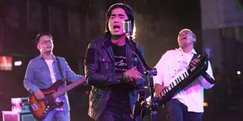 Charly Van Houten Manggung di Kramatwatu Banten, Beri Semangat untuk Gen Z Pedesaan