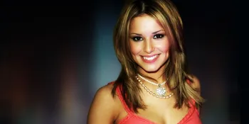 Cheryl Cole Lebih Suka Pakaian Dalam Murah