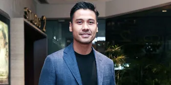 Chicco Jerikho Dapat Penghargaan WWF Atas Kepedulian Terhadap Gajah Indonesia