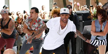 Chris Brown, Dari Penjara Kembali ke Studio